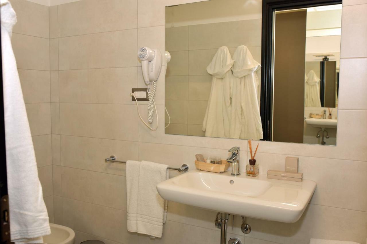 Hotel Diamante 코르베타 외부 사진